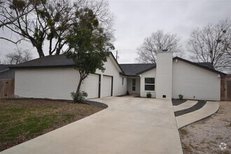 Building Photo - 5205 Purple Sage Dr