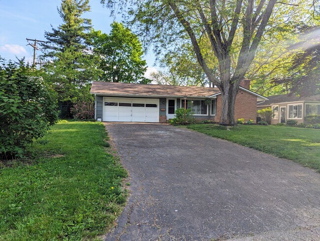 Foto del edificio - 1787 Inchcliff Rd