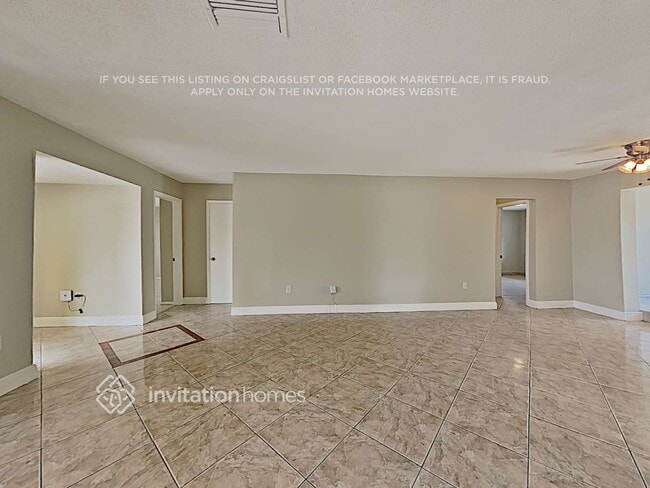 Building Photo - 7936 Miramar Pkwy