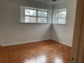 Building Photo - 12042 Sturdivant St