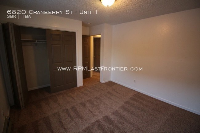 Building Photo - 6820 Cranberry St
