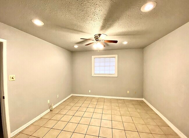 Building Photo - 2428 Upas Ave