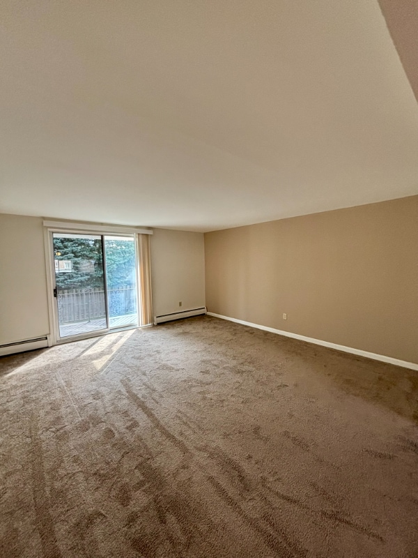 Foto del edificio - 110 Losson Rd