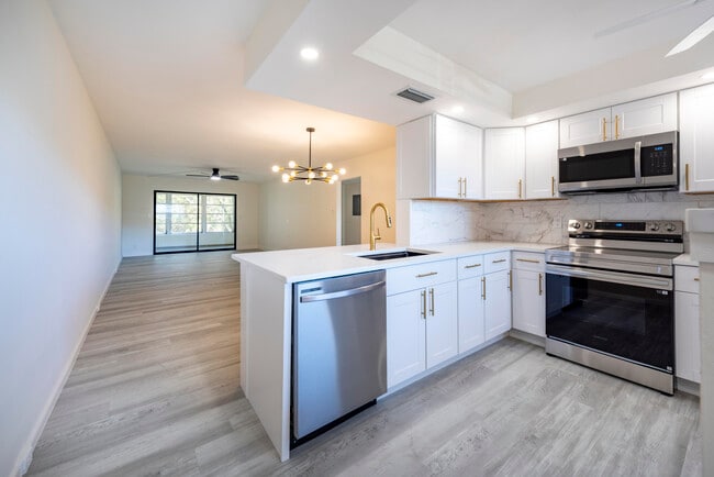 Foto del edificio - 2303 Lucaya Ln