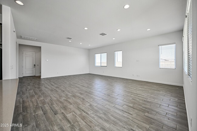 Foto del edificio - 14913 W Cottontail Ln