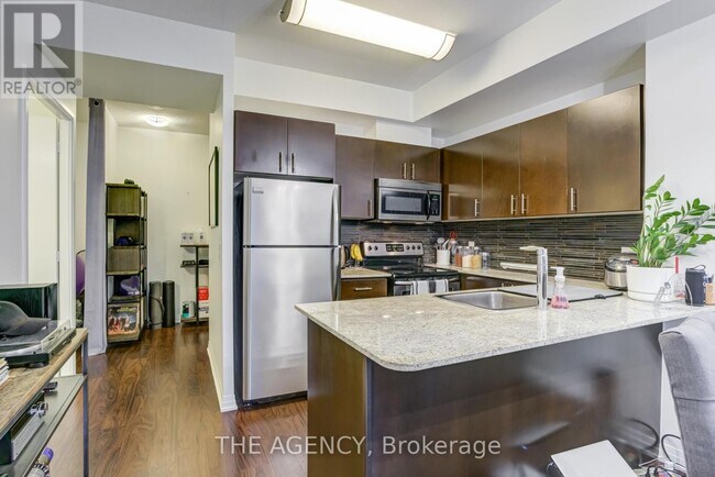 Photo du bâtiment - 25 Cole St