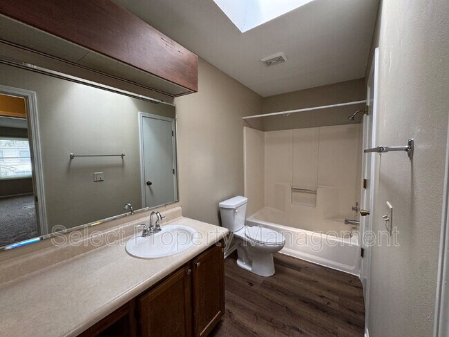 Foto del edificio - 5412 Evard Rd