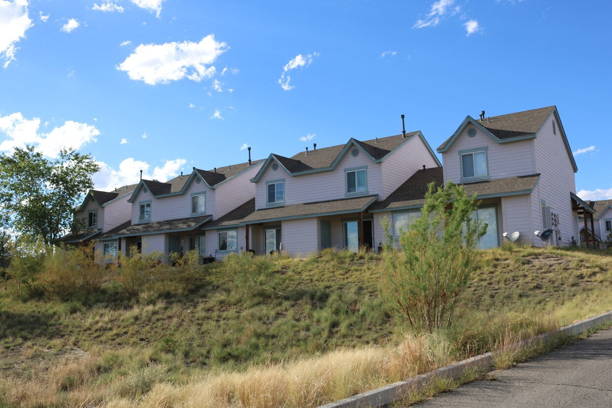 Primary Photo - Hidden Valley Village