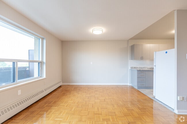 1BR, 1BA - 650SF - Dining Room - 150 Culford Rd