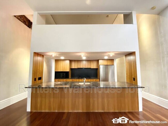 Foto del edificio - 520 Grand Ave