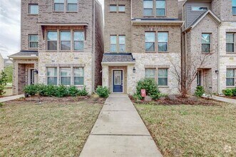 Building Photo - 802 Tennessee Dr