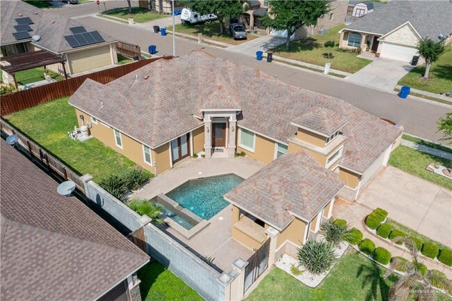 Building Photo - 23 Heron Ct