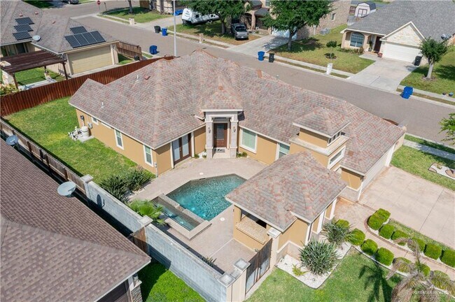 Foto del edificio - 23 Heron Ct