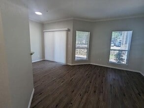 Building Photo - 6000-2 Shepherd Mountain Cove