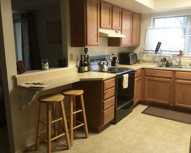 Building Photo - 7753 New Providence Dr