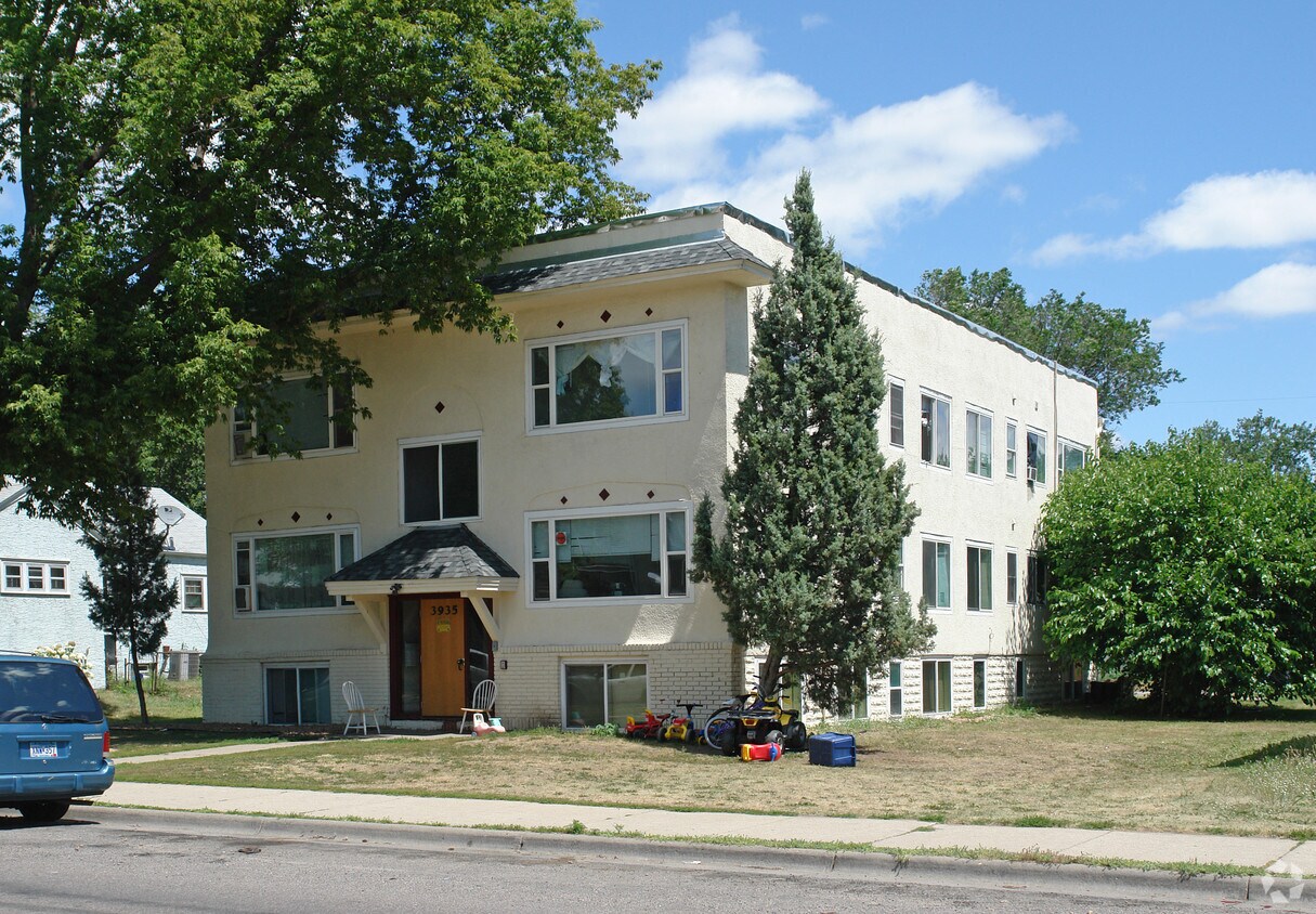 Primary Photo - 3935 4th Ave S