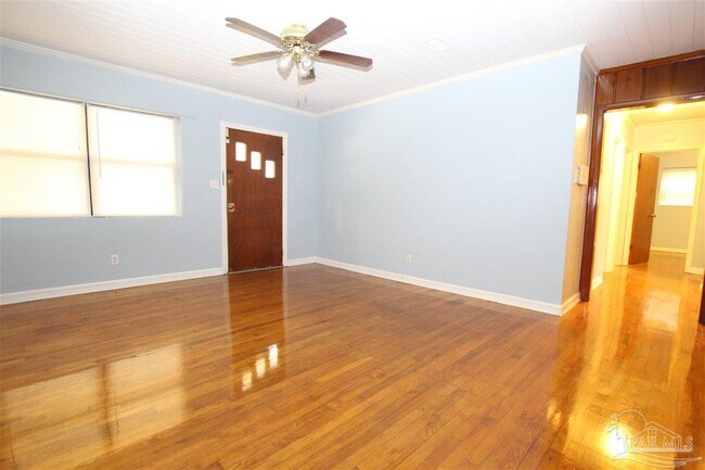 Building Photo - 6260 Sondu Ave