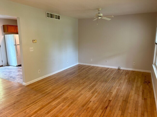 Building Photo - WESTWOOD- 3 Bed/ 2 full bath with 2 car garage