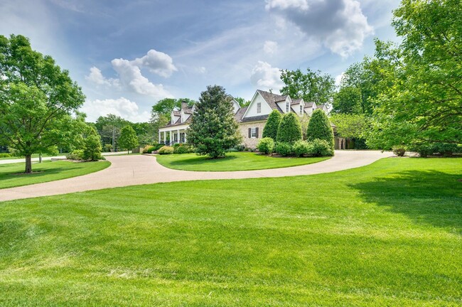 Building Photo - A timeless Cape Cod-style estate!