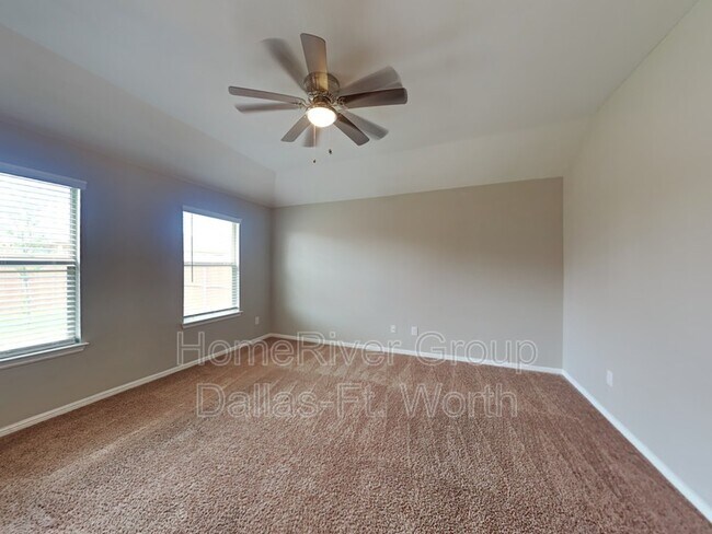 Foto del edificio - 848 Walls Blvd