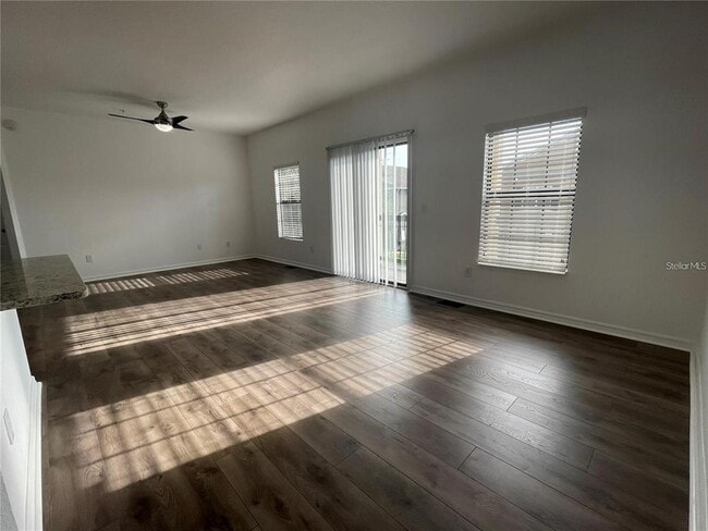 Foto del edificio - 3408 Seneca Club Loop