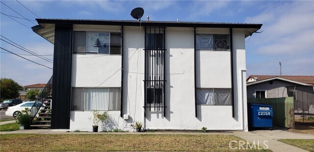 Foto principal - 901 Carob Way