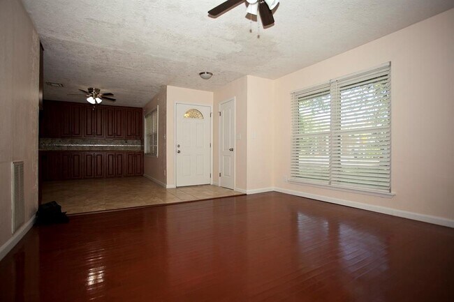 Foto del edificio - 938 Shawnee St