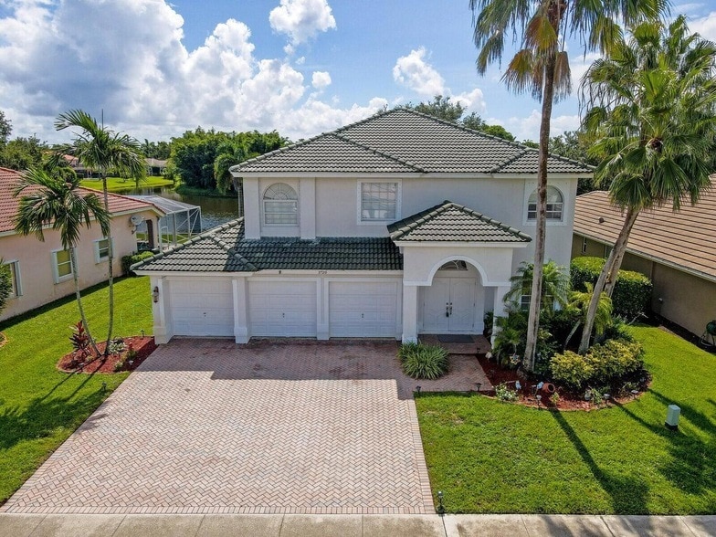 Primary Photo - 1720 Corsica Dr