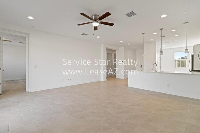 Building Photo - 24700 N 170th Dr