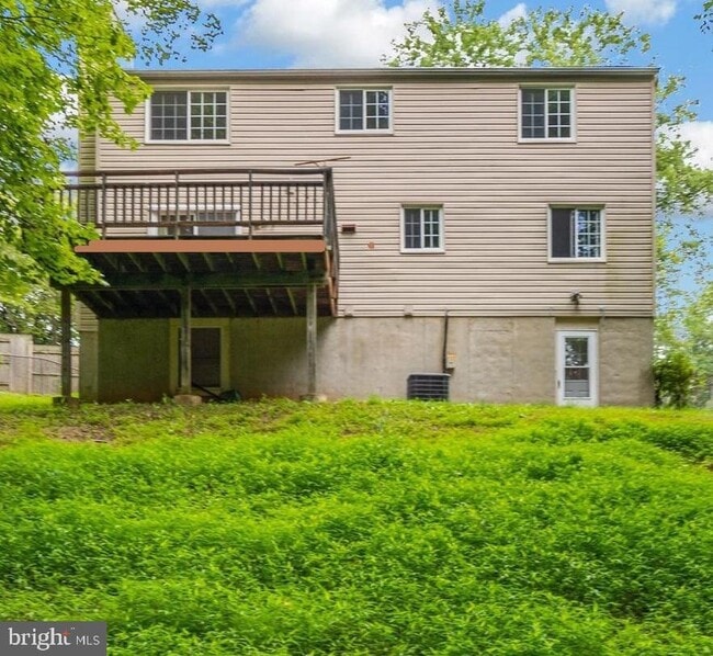 Building Photo - 16542 Sioux Ln
