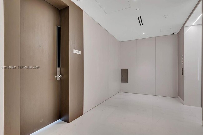 Foto del edificio - 300 Biscayne Blvd Way