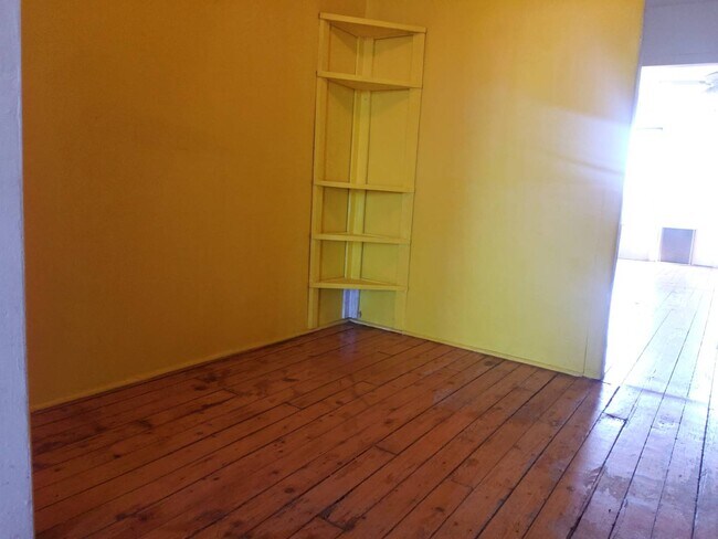 Foto del edificio - 326 Van Brunt St