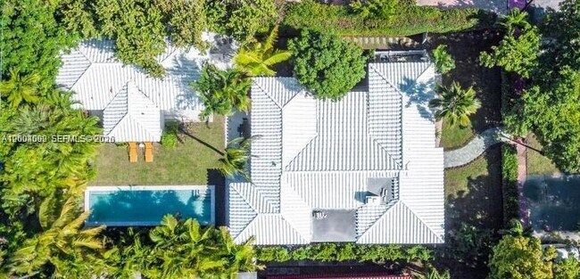 Foto del edificio - 1123 Bay Dr