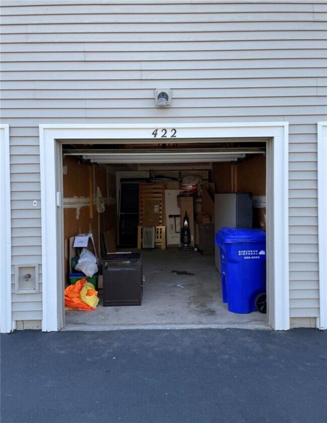 Building Photo - 422 Eastbrooke Ln