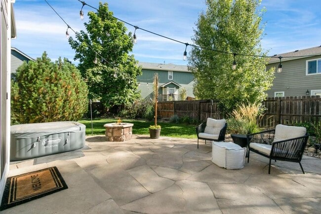 Building Photo - 329 Wyss St