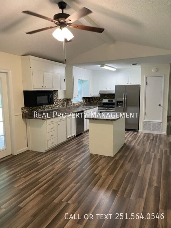Building Photo - 6661 Merlin Dr