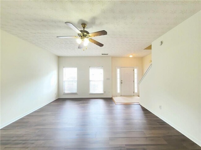 Building Photo - 619 Kenridge Way