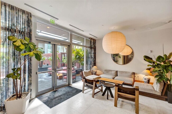 Photo - 220 21st St Apartment