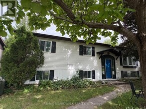 Building Photo - 15B Dowdall Crescent