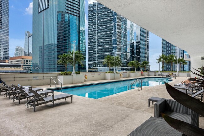 Foto del edificio - 1200 Brickell Bay Dr