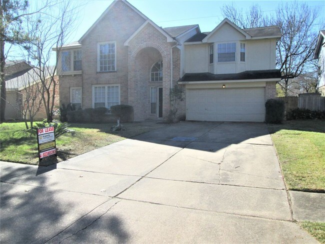 Foto del edificio - Spacious 2 Story Home