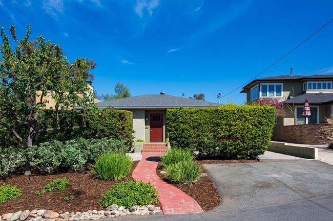 Building Photo - Single Story Craftsman in North Park