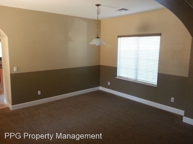 Building Photo - 5 br, 3.5 bath House - 13229 W Amelia Ave