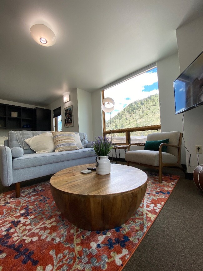 Foto del edificio - 420 US-89