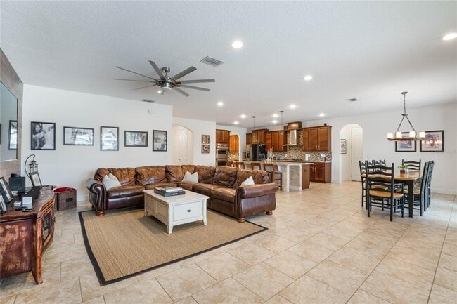 Building Photo - 6020 Marleon Dr