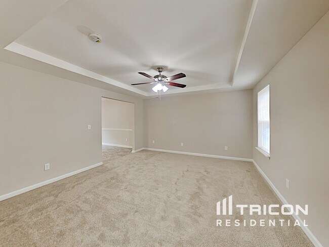 Foto del edificio - 6238 Dumont Ln