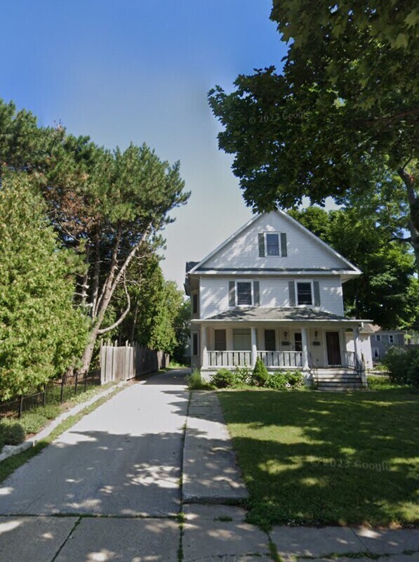 Primary Photo - 835 South Monroe Avenue