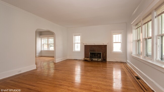 Building Photo - 285 Powell Ave