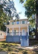 Building Photo - 1331 Memorial Dr SE
