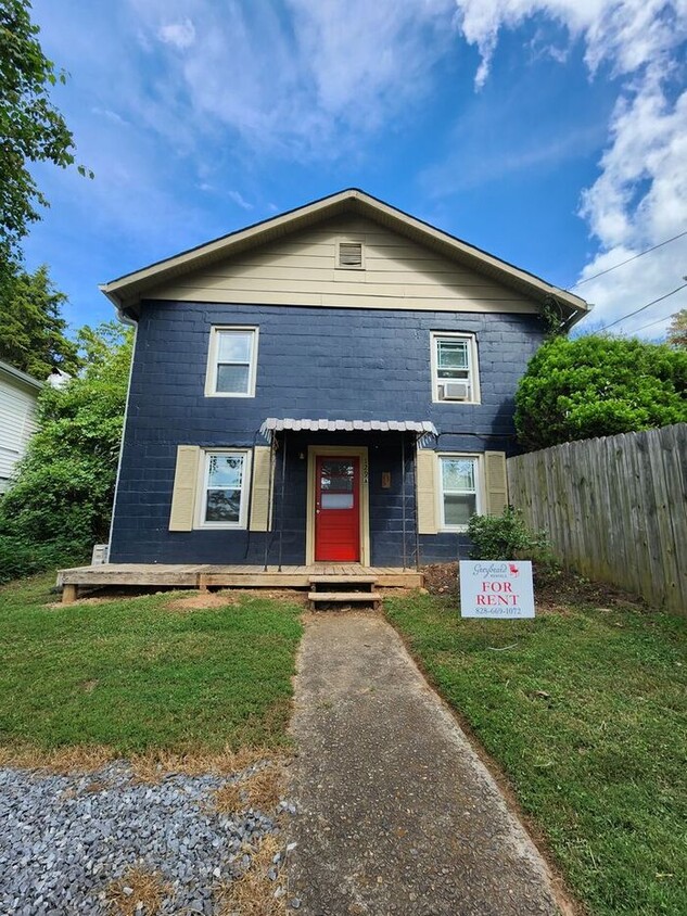 Foto principal - Asheville Duplex- Lower Level